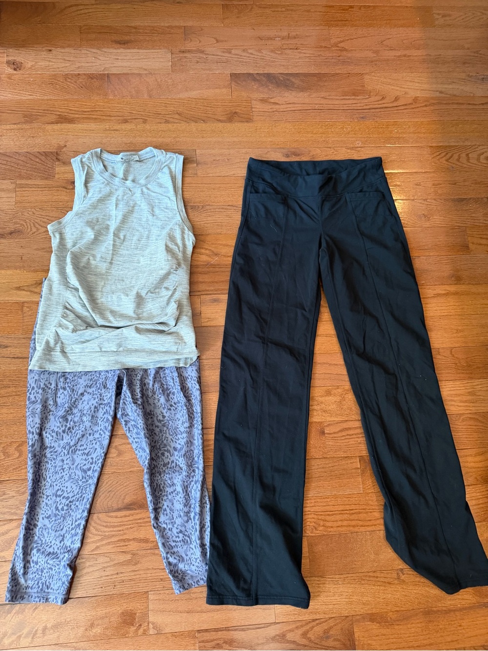 Athleta Women’s Size Medium Activewear Lot 3 Pieces Leggings Tank Athletic Pants